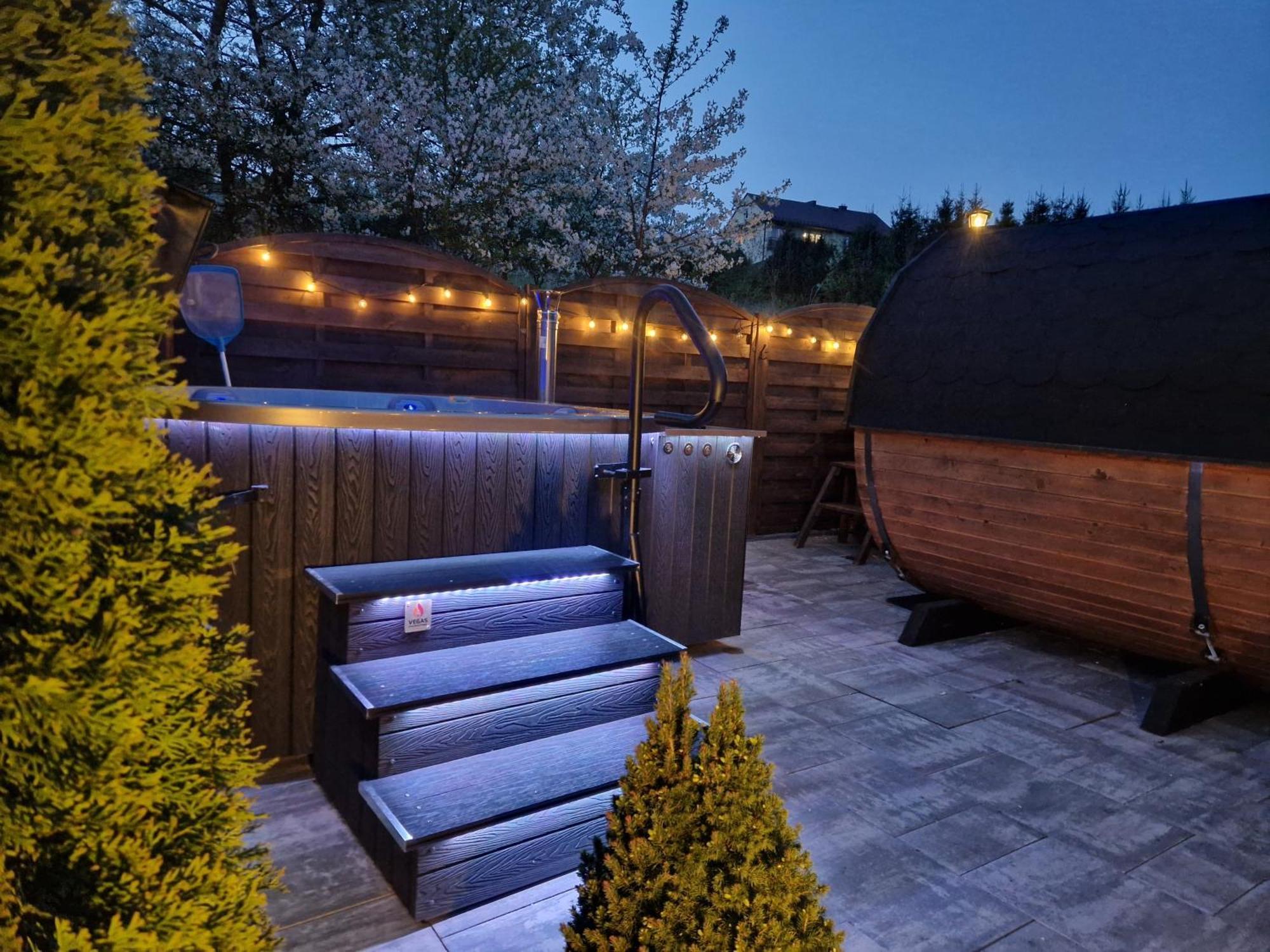 Domki Pod Kuznia Falsztyn Exterior photo